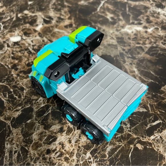 Transformers Playskool Heroes Rescue Bots Academy Hoist Converting Toy Robot - Picture 12 of 12